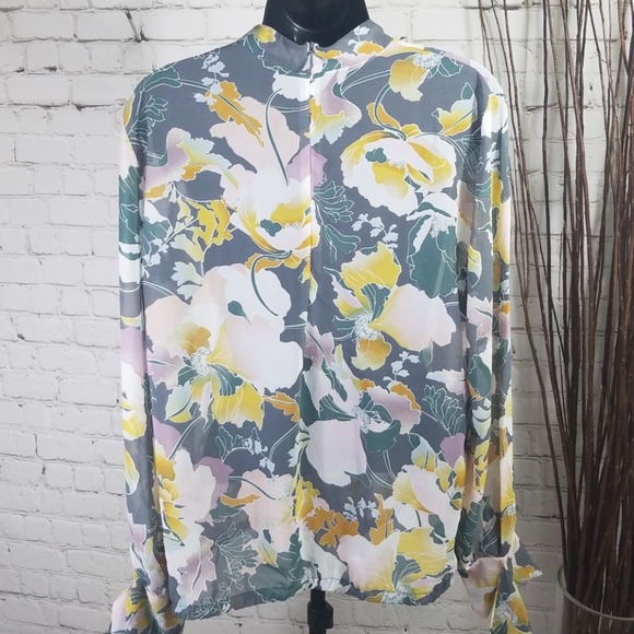 SOLD New York & Company 7the Ave Design Studio - Picture 4 of 6